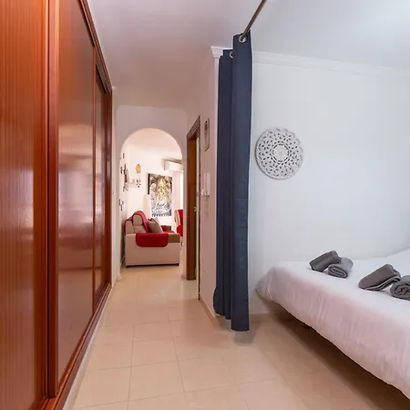 Apartamento Centro Con Parking Apartment *