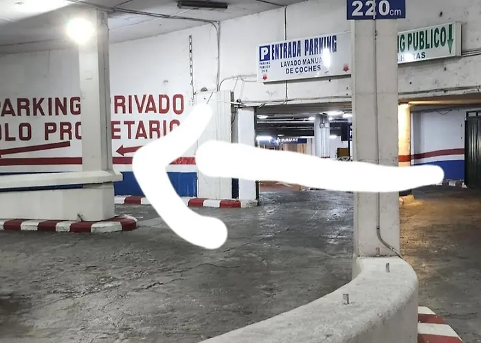 Centro Con Parking Торремолинос